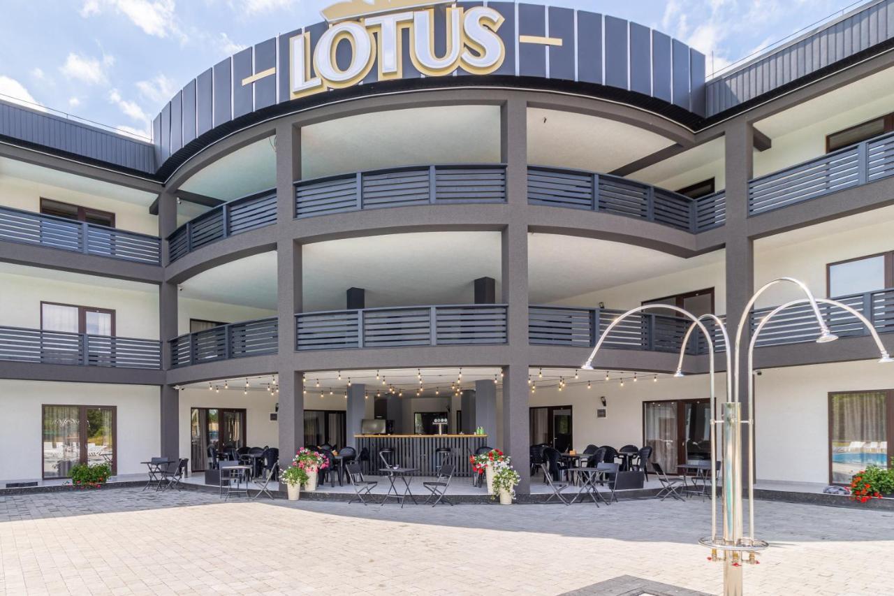 Lotus & Spa Solotvyno Exterior photo